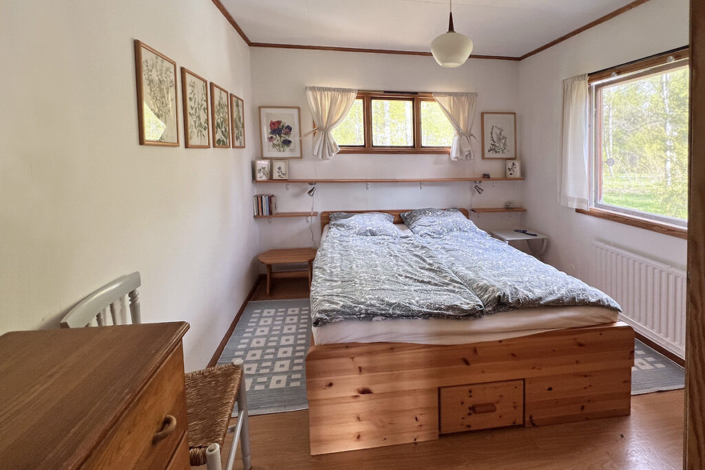 Elternschlafzimmer mit Doppelbett